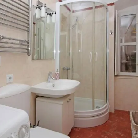R & C Apartamento *